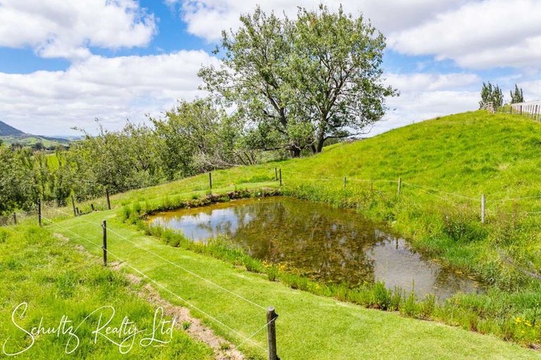 Photo of property in 16 Nikau Lane, Maungaturoto, 0520