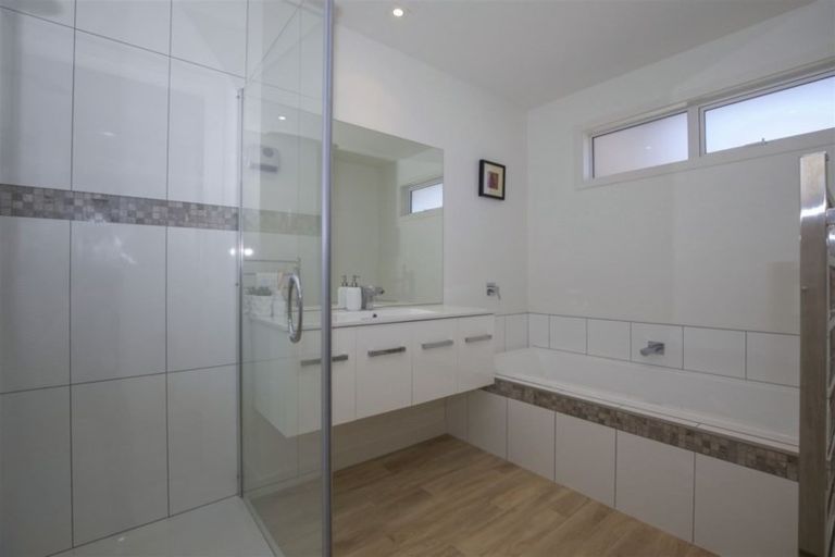 Photo of property in 40 Quinnat Street, Albert Town, Wanaka, 9305