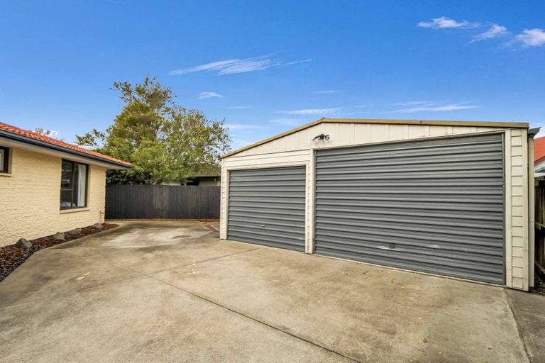 Photo of property in 12 Mchaffies Place, Wainoni, Christchurch, 8061
