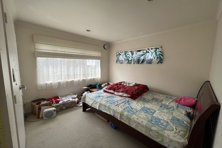 Photo of property in 15a Commissariat Road, Mount Wellington, Auckland, 1060