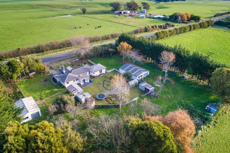 Photo of property in 2390 State Highway 3, Sanson, Palmerston North, 4479