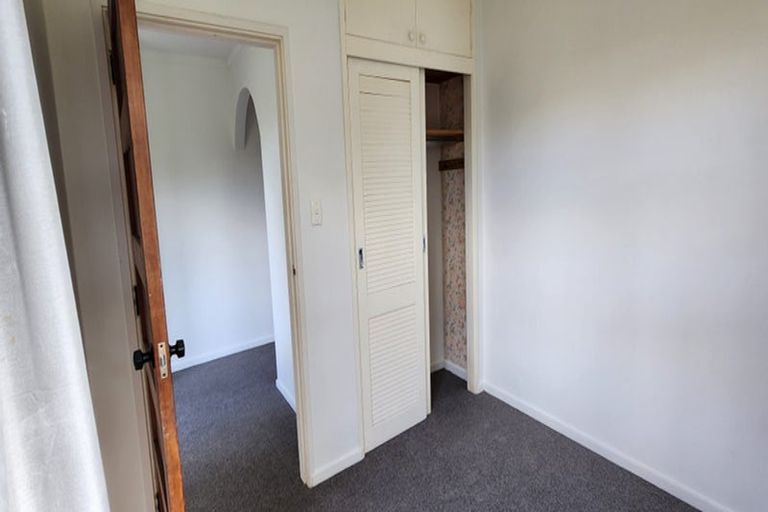 Photo of property in 77 Tahapa Crescent, Meadowbank, Auckland, 1072