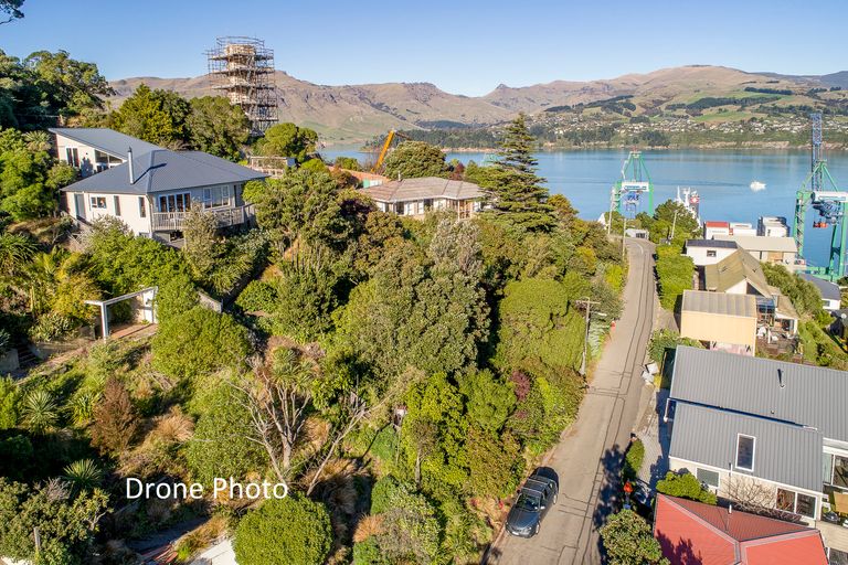 Photo of property in 8 Reserve Terrace, Lyttelton, 8082