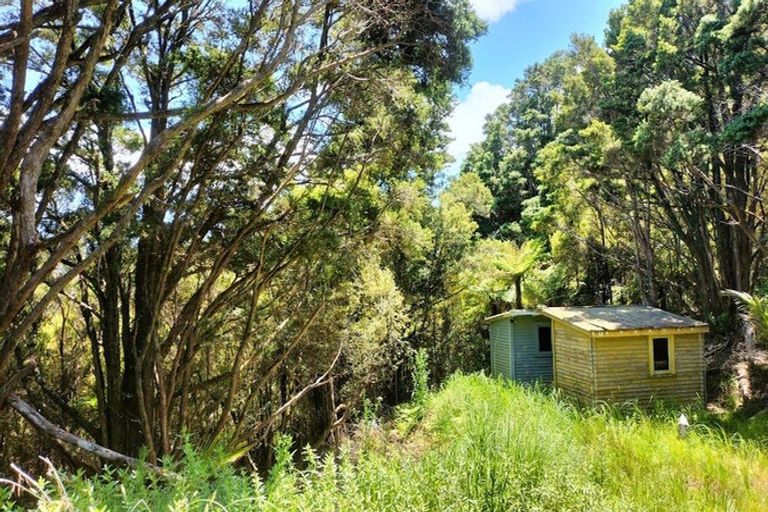 Photo of property in 1340 Paponga Road, Kohukohu, 0491
