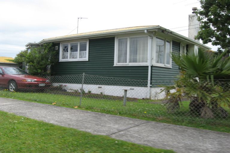 Photo of property in 54 Cyclamen Road, Mangere, Auckland, 2022