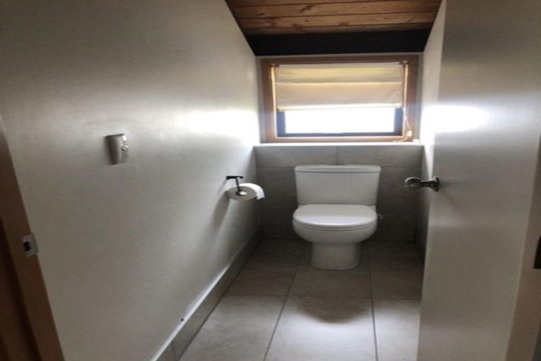 Photo of property in 2/69 Saddleback Rise, Murrays Bay, Auckland, 0630