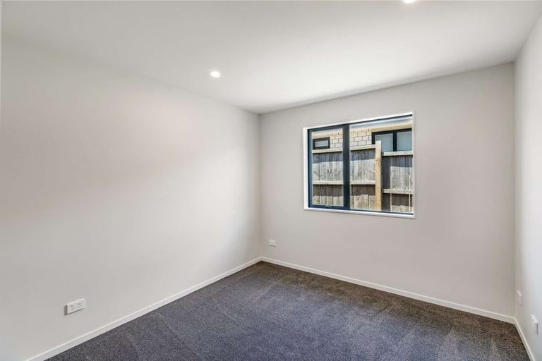 Photo of property in 6 Rorotu Avenue, Karaka, Papakura, 2113