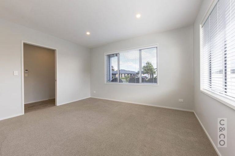 Photo of property in 41 Pohutukawa Parade, Riverhead, 0820