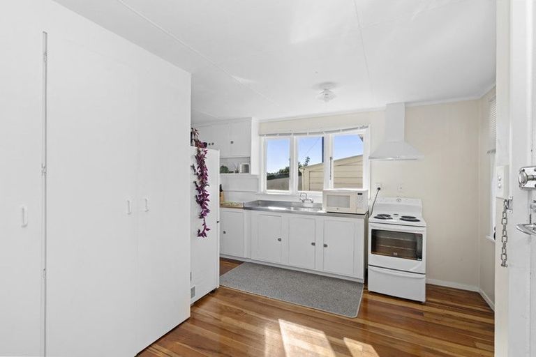Photo of property in 145 Cambridge Street, Levin, 5510