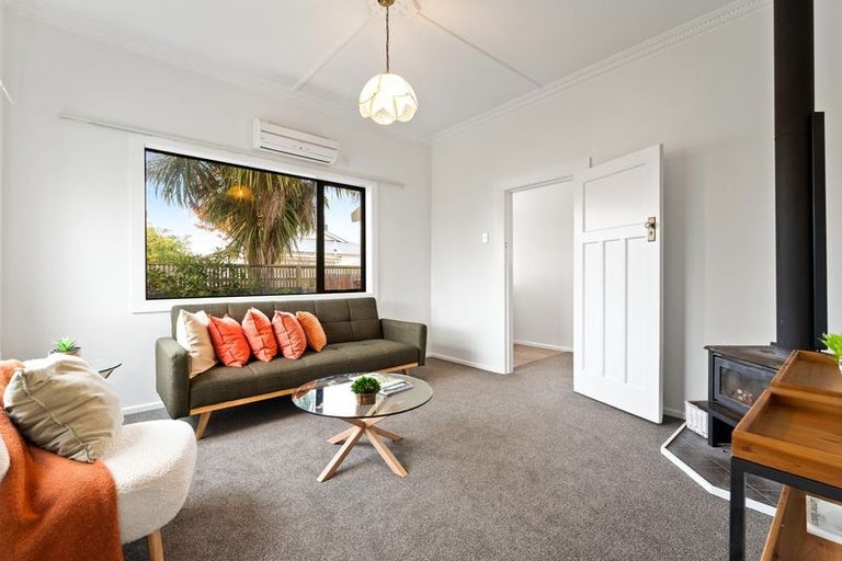 Photo of property in 56 Kirkcaldy Street, South Dunedin, Dunedin, 9012