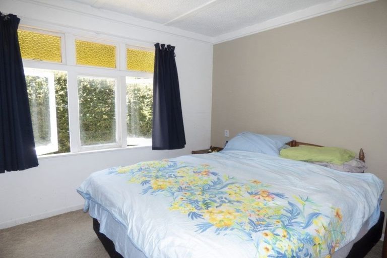 Photo of property in 12 Hamua Place, Waitara, 4320