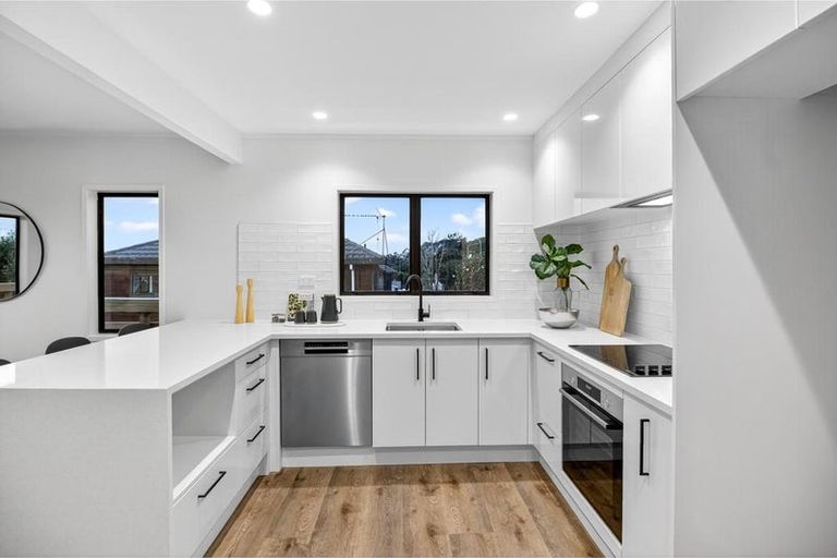 Photo of property in 14/16 Mahara Avenue, Birkenhead, Auckland, 0626