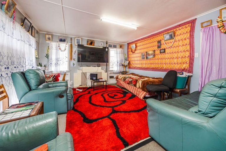 Photo of property in 329 Massey Road, Mangere East, Auckland, 2024