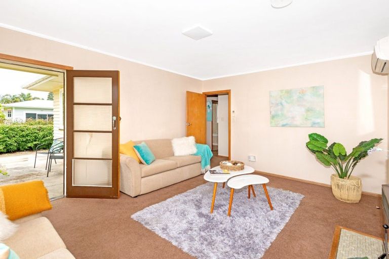 Photo of property in 92 Oak Street, Mangapapa, Gisborne, 4010