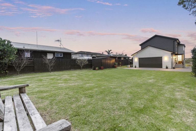 Photo of property in 972 Papamoa Beach Road, Papamoa Beach, Papamoa, 3118