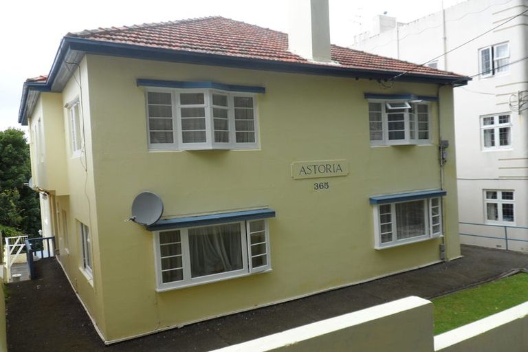 Photo of property in Astoria Flats, 365 The Terrace, Te Aro, Wellington, 6011