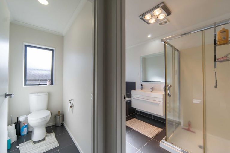 Photo of property in 35 Whitney Place, Rototuna North, Hamilton, 3210