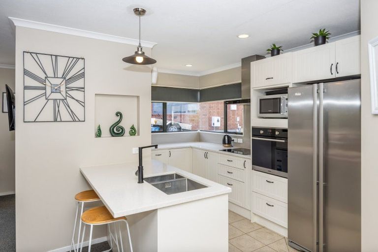 Photo of property in 66 Ayrshire Drive, Grandview Heights, Hamilton, 3200