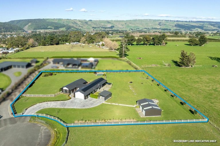 Photo of property in 18 Ashgrove Lane, Ashhurst, Palmerston North, 4470