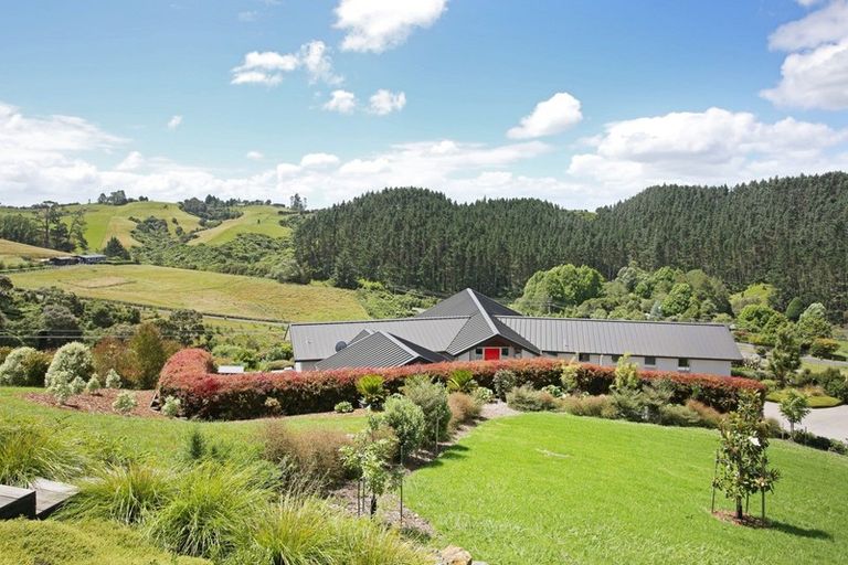 Photo of property in 12 Bridle Way, Hunua, Papakura, 2583