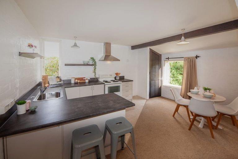 Photo of property in 141h Churton Drive, Churton Park, Wellington, 6037