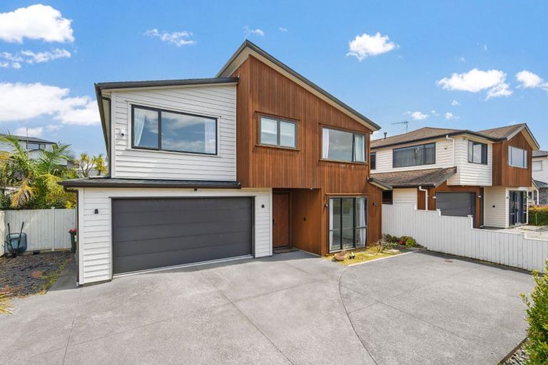 Photo of property in 42 Headland Drive, Long Bay, Auckland, 0630