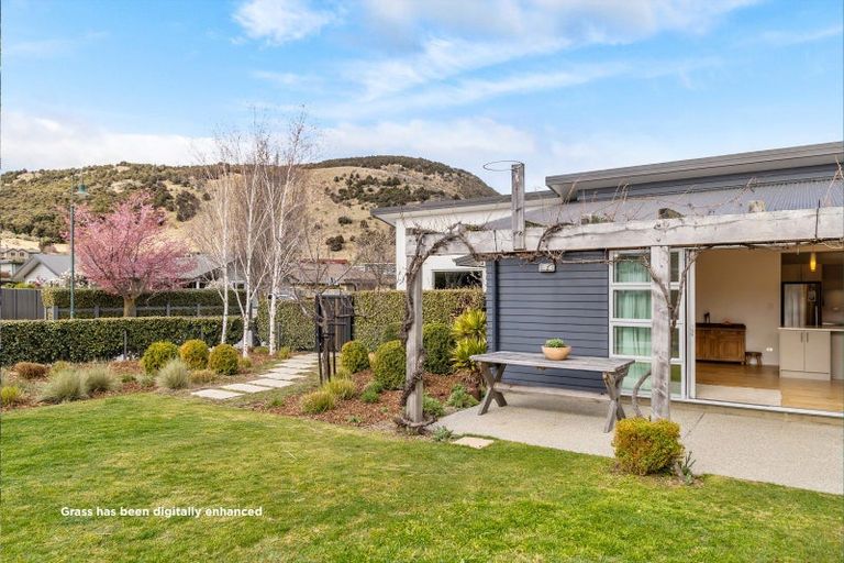 Photo of property in 19 Tyndall Street, Wanaka, 9305