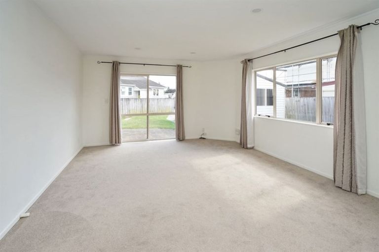 Photo of property in 5a Le Quesne Place, Fairfield, Hamilton, 3214