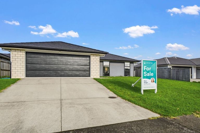 Photo of property in 14 Urumaraki Avenue, Helensville, 0800