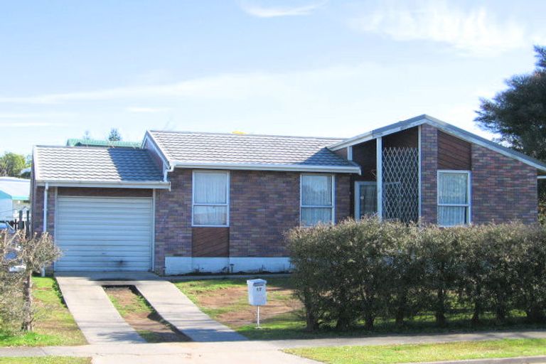 Photo of property in 17 Aileen Place, Nawton, Hamilton, 3200