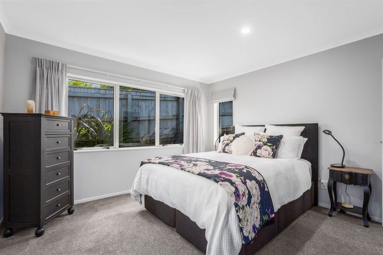 Photo of property in 7 Nelson Avenue, Aotea, Porirua, 5024