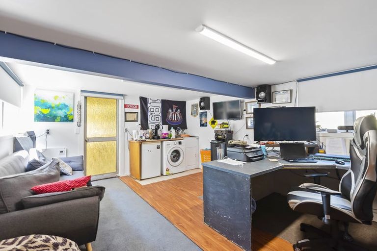 Photo of property in 225 Matai Road, Raumati Beach, Paraparaumu, 5032