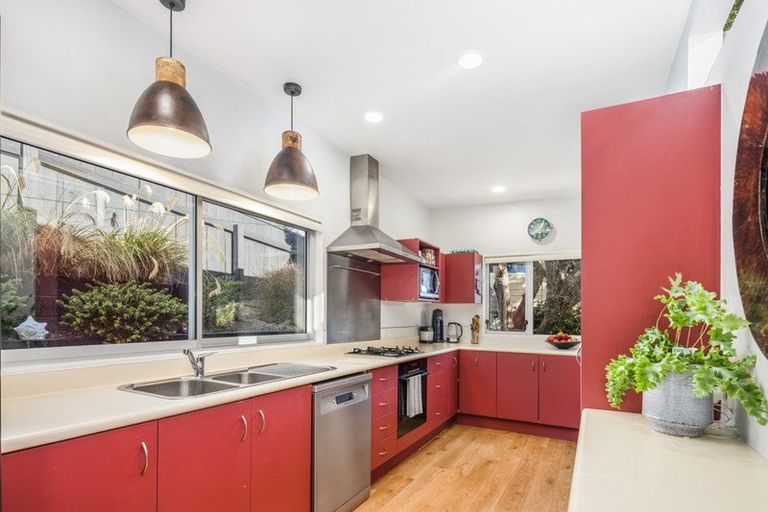 Photo of property in 121a Wexford Road, Miramar, Wellington, 6022