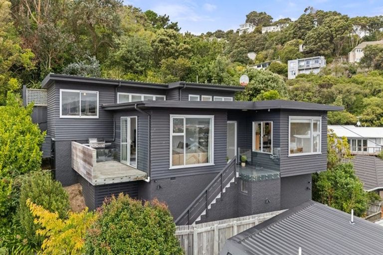 Photo of property in 11 Cavendish Square, Strathmore Park, Wellington, 6022