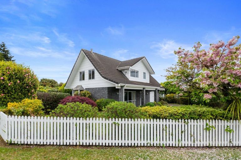 Photo of property in 2 Judith Place, Owhata, Rotorua, 3010