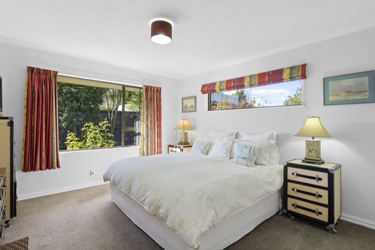 Photo of property in 2/84 Memorial Avenue, Ilam, Christchurch, 8053