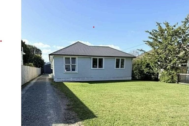 Photo of property in 20 Dunstan Street, Otaki, 5512