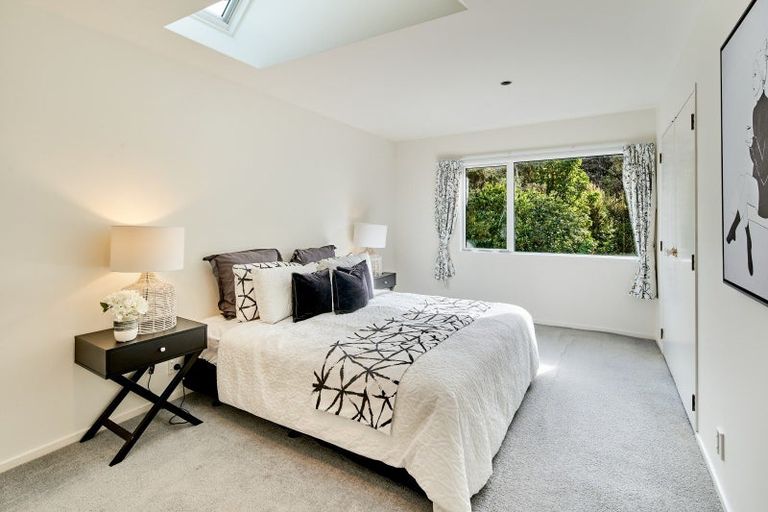 Photo of property in 44 Cheviot Road, Lowry Bay, Lower Hutt, 5013