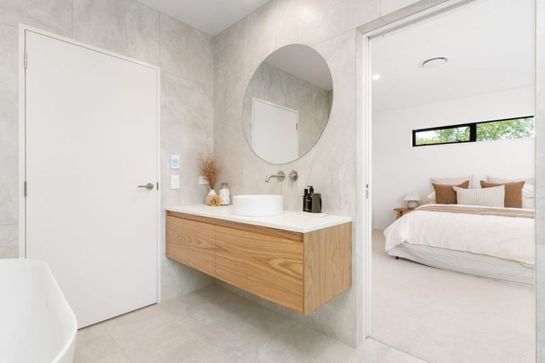 Photo of property in 157a Centaurus Road, Saint Martins, Christchurch, 8022