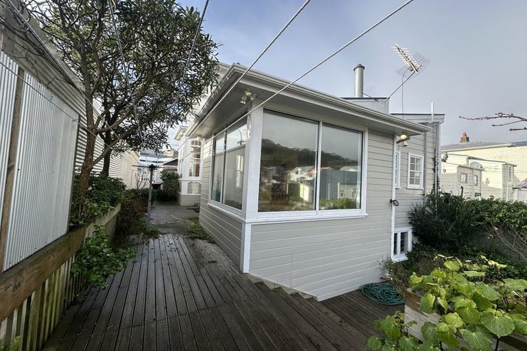 Photo of property in 212 Adelaide Road, Newtown, Wellington, 6021