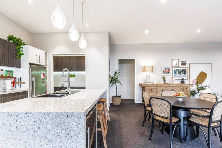 Photo of property in 3 Nikau Way, Riverhead, 0820