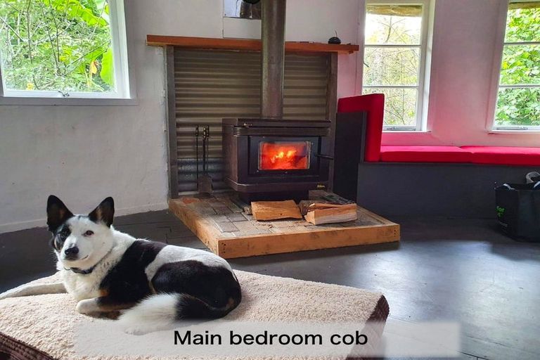 Photo of property in 4 Te Pahi River Drive, Paparoa, Maungaturoto, 0583