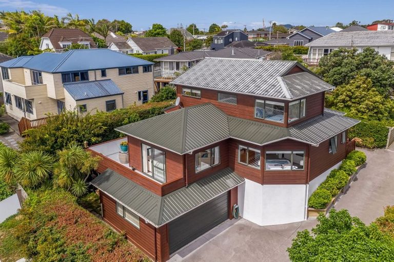 Photo of property in 2/29 Stanley Avenue, Milford, Auckland, 0620