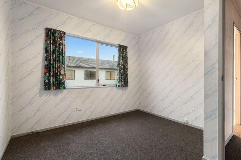 Photo of property in 53 Edgewater Parade, Waiuku, 2123