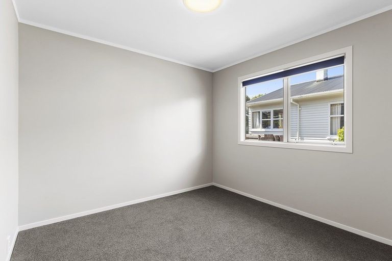 Photo of property in 27 Izard Road, Khandallah, Wellington, 6035