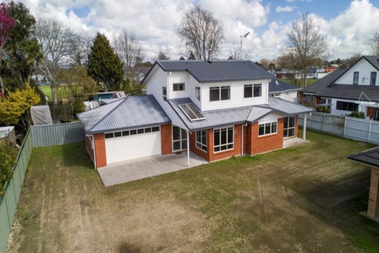 Photo of property in 55a Williams Street, Cambridge, 3434