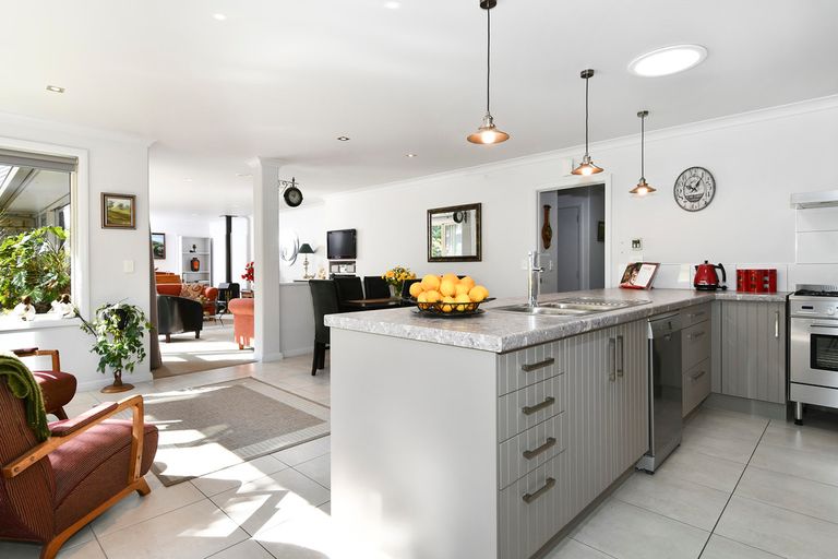 Photo of property in 51 Woodleigh Place, Ohauiti, Tauranga, 3112