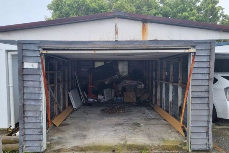 Photo of property in 4/134 Onewa Road, Northcote, Auckland, 0627