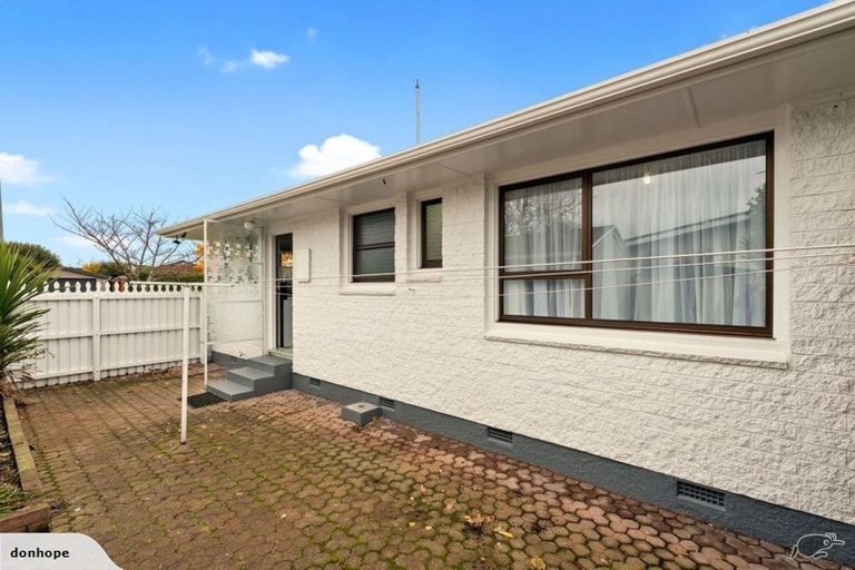 Photo of property in 2/158 Maidstone Road, Avonhead, Christchurch, 8042