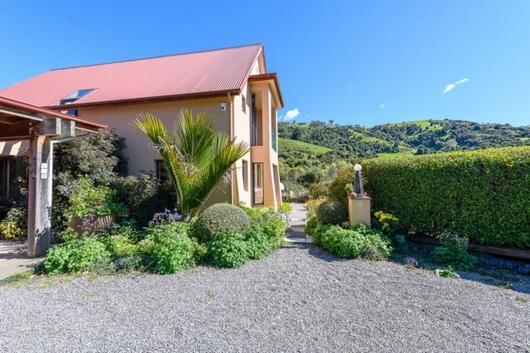 Photo of property in 104 French Farm Valley Road, French Farm, Akaroa, 7582